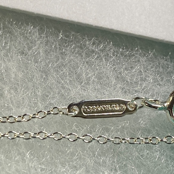 New Tiffany & Co small double heart red enamel necklace Return to Tiffany NWT - Picture 7 of 7